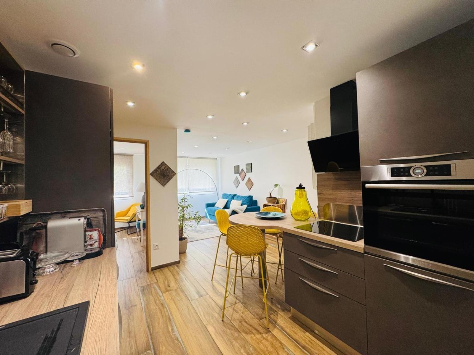 Smp Bling Bling Apartment ตูลง ภายนอก รูปภาพ
